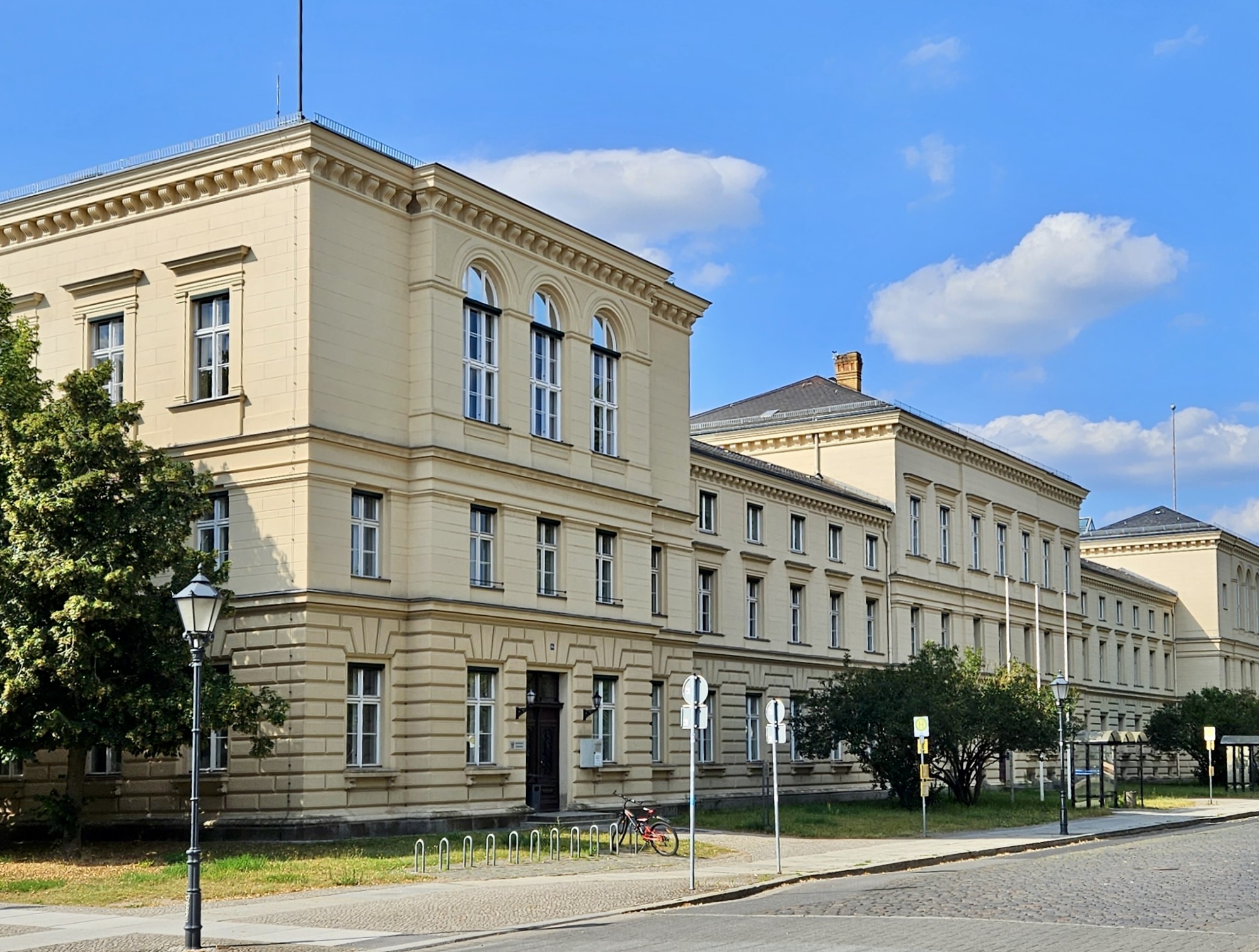 AG Neuruppin.jpg